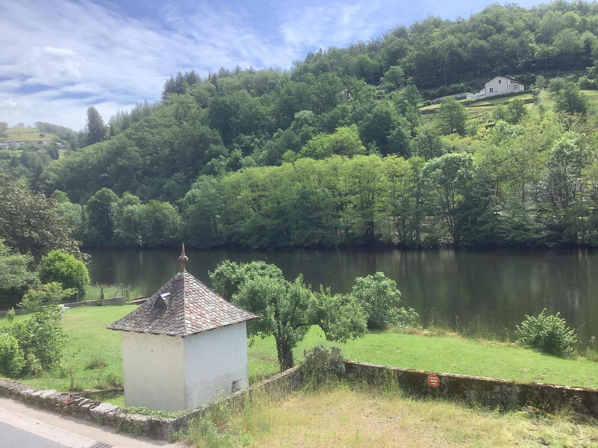 Vue Du Pont Leilighet Entraygues-sur-Truyère Eksteriør bilde